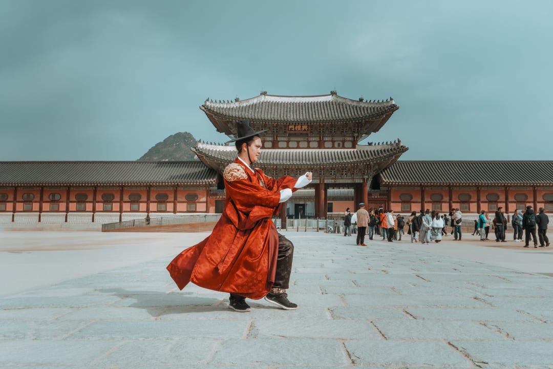 Hanbok frente al palacio, Seúl